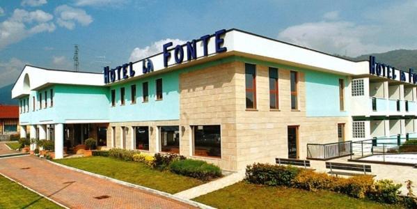 La Fonte Hotel Ome Exterior foto